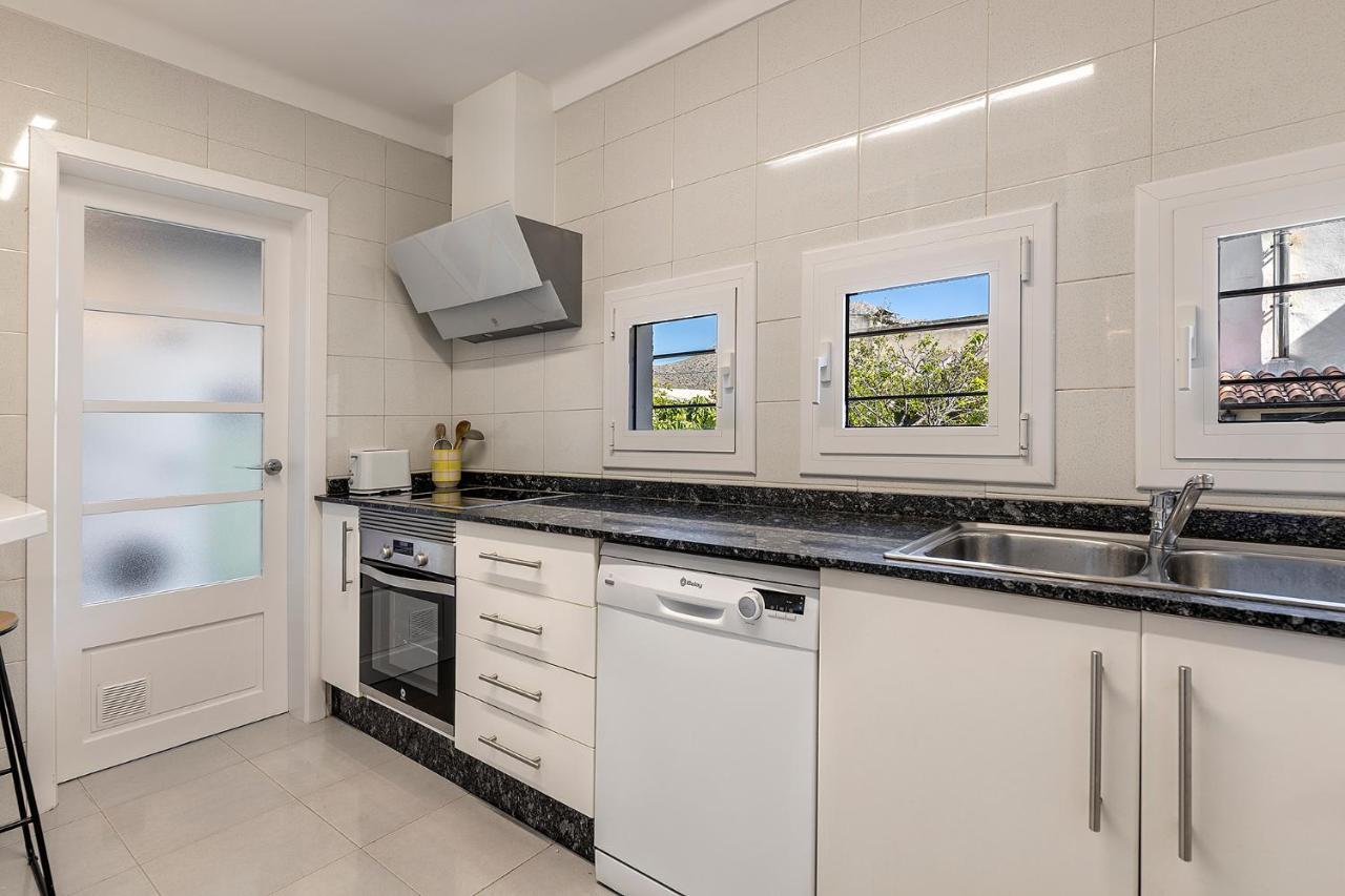 La Gola Apartment, First-Line Beachfront, Newly Refurbished Puerto Pollensa Exterior foto